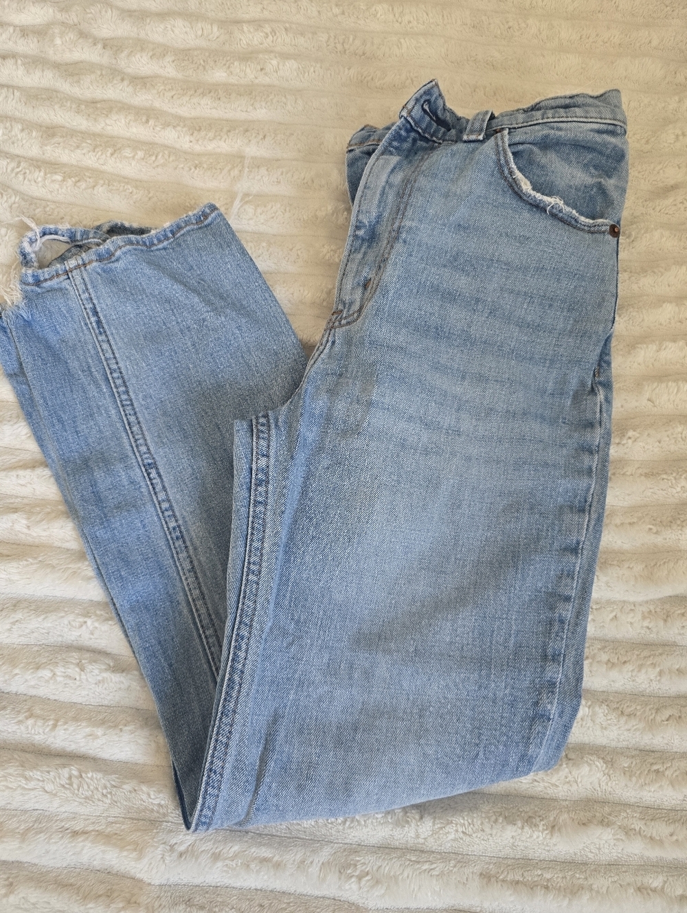 Abercrombie & Fitch, The Ankle straight Ulta High rise Jeans Women's size 26 (2) - Picture 2 of 6